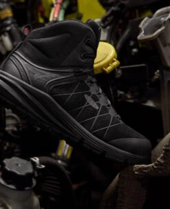 Keen Men's Vista Energy Mid (Carbon-Fiber Toe) | Black/Raven -Keen 1024592 PDP RightImage