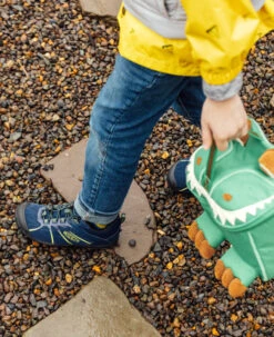 Keen Big Kids' Chandler 2 CNX Sneaker | Black Iris/Evening Primrose 16 Keen Big Kids' Chandler 2 CNX Sneaker | Black Iris/Evening Primrose -Keen KidsChandler2Lifestyle2 9907c94b 1f13 4969 93a0 2cd219338ed2